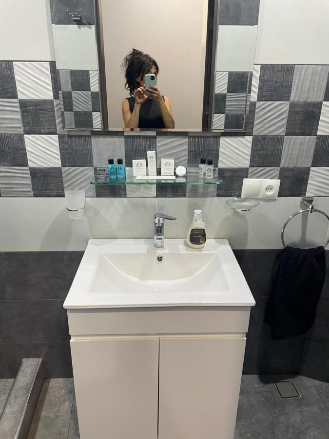 Comfortable Apartment Комфортные Апартаменты Self Check In Yerevan Exterior photo